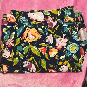 Time and Tru Floral Women's Pants - Multicolor